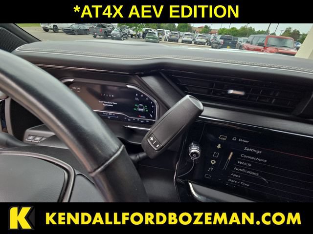 Used 2025 GMC Sierra 2500 AT4X w/ AT4X AEV Edition AWD/4WD image 17