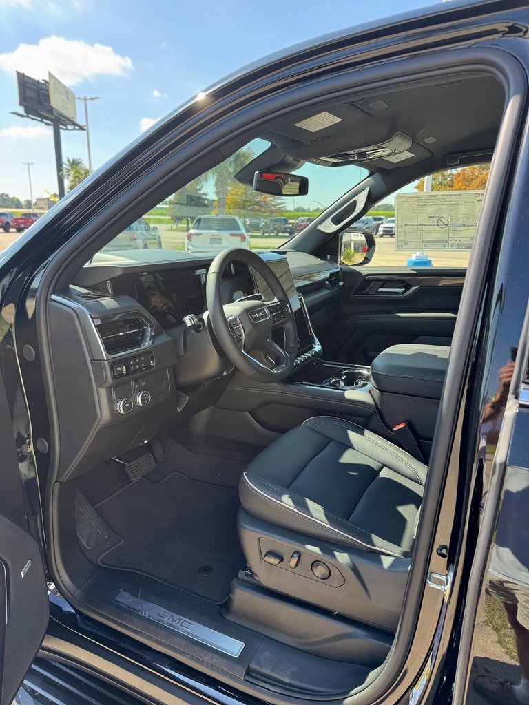 New 2026 GMC Yukon Elevation image 10