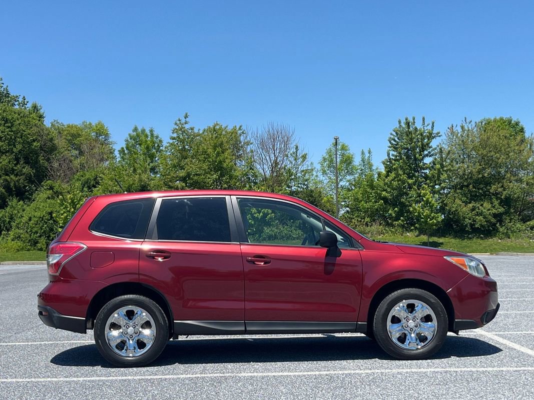 Used 2014 Subaru Forester 2.5i AWD/4WD image 9