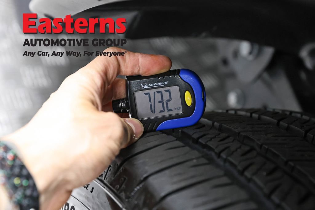Used 2025 Jeep Wrangler Unlimited Sahara AWD/4WD image 26