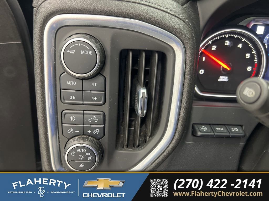 Used 2022 Chevrolet Silverado 1500 High Country w/ Technology Package image 24