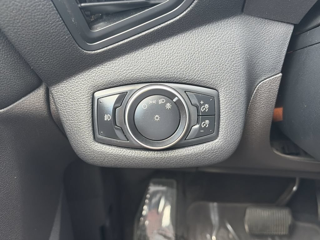 Used 2016 Ford Escape SE FWD image 21