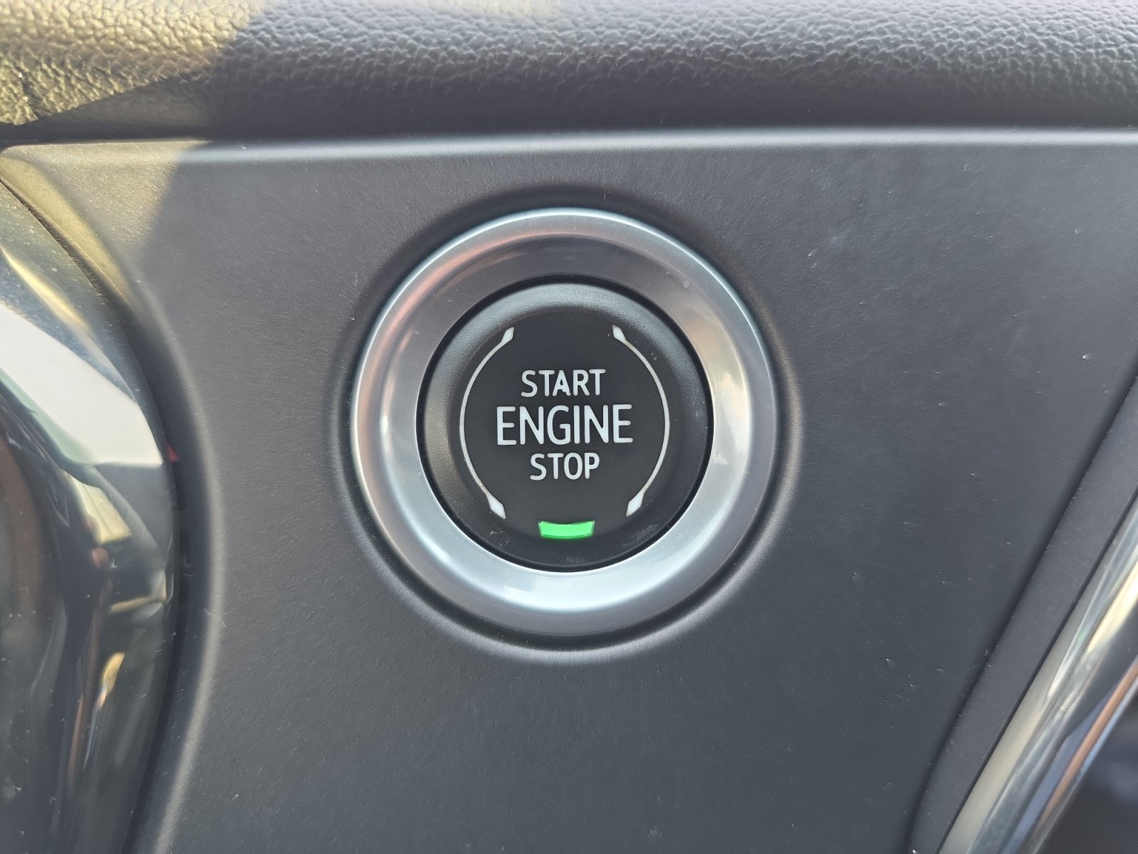 Used 2019 Chevrolet Blazer RS FWD image 25
