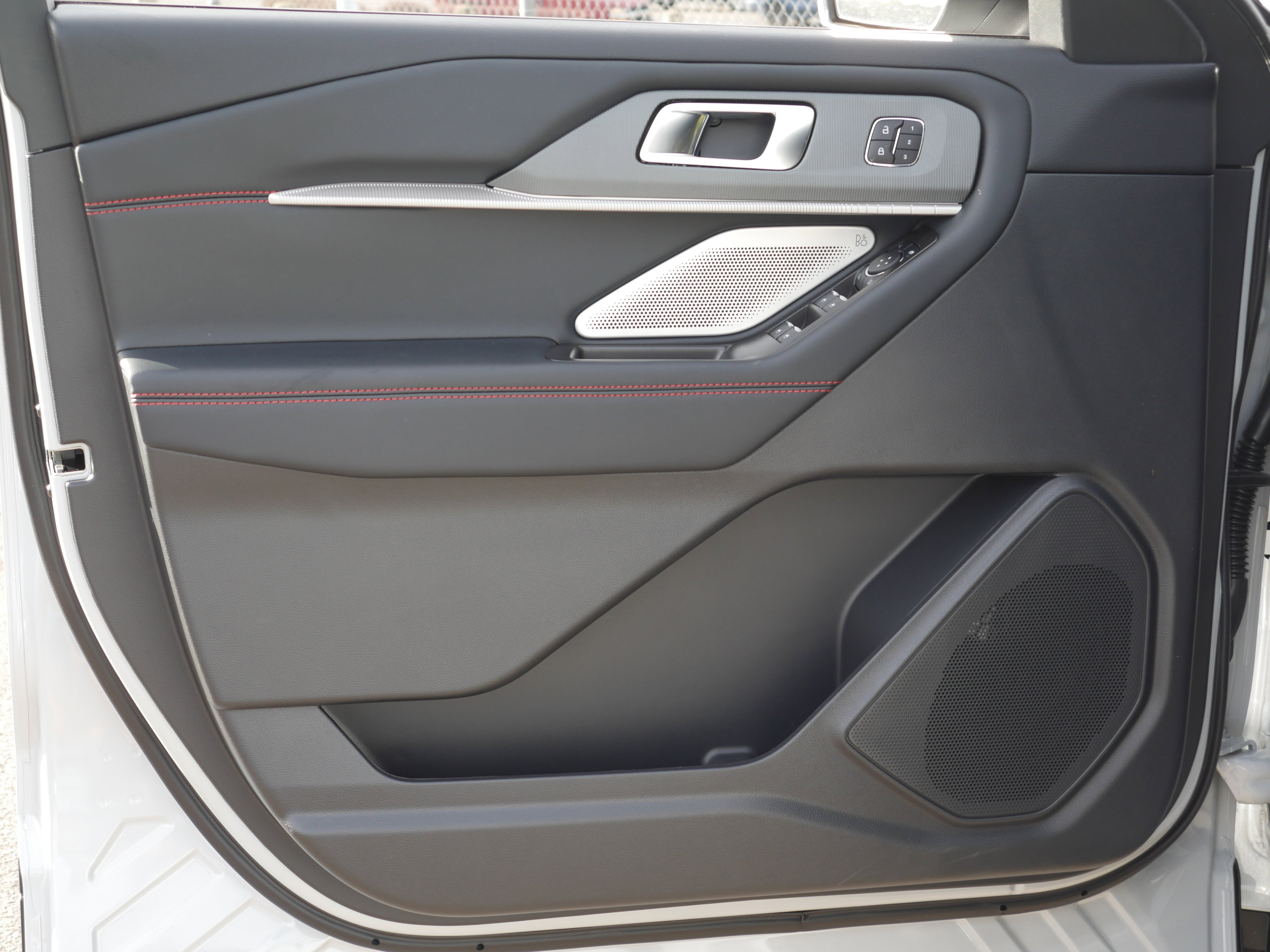 New 2026 Ford Explorer ST w/ Sun And Sound Package image 39