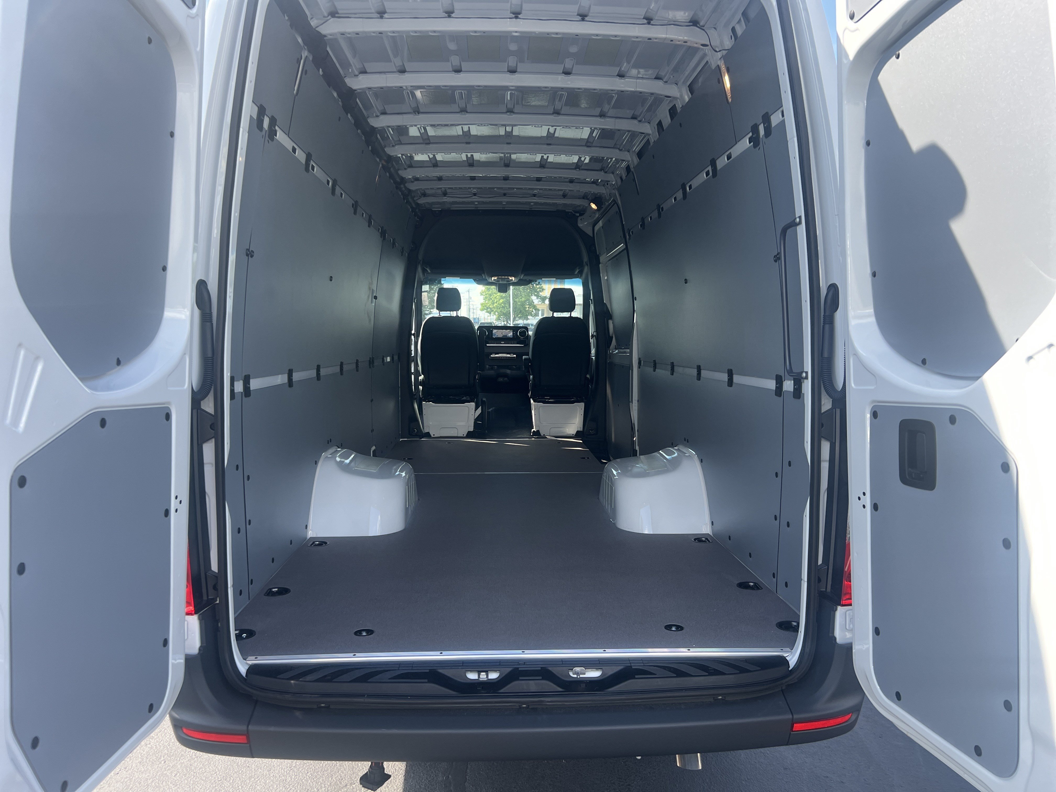 New 2026 Mercedes-Benz Sprinter 4500 image 33