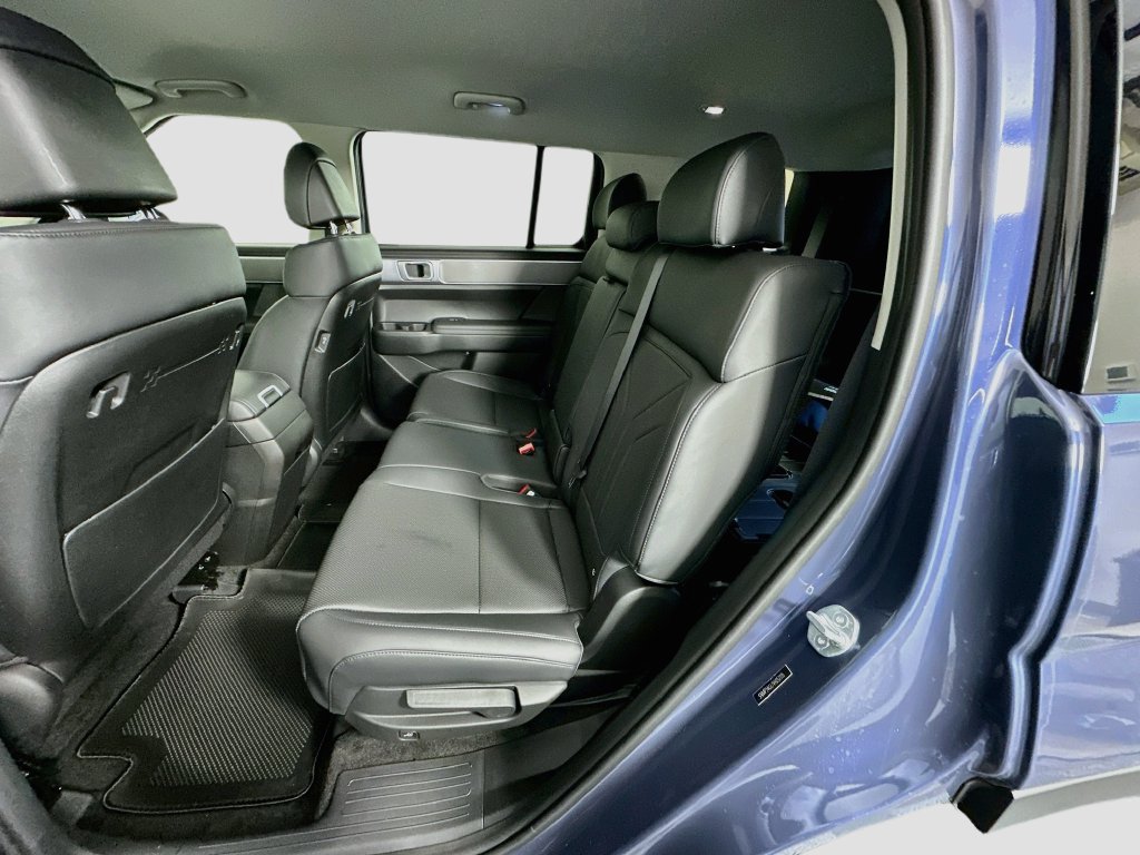 New 2027 Hyundai Santa Fe SEL FWD image 16