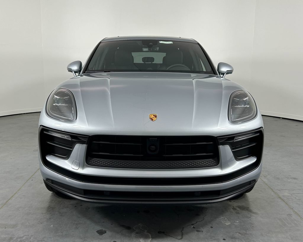 New 2026 Porsche Macan AWD/4WD image 10