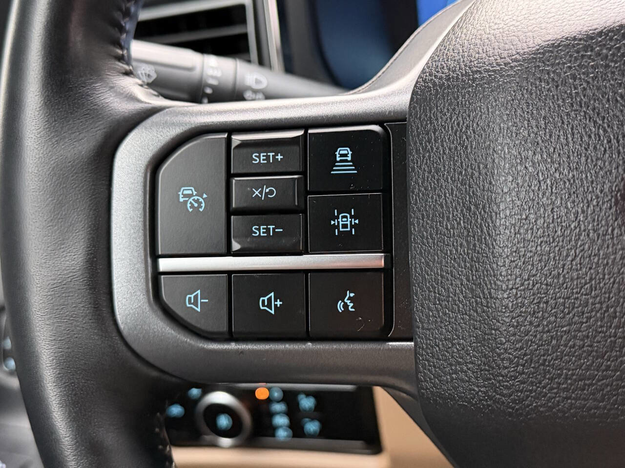 Used 2023 Ford F250 Lariat w/ Lariat Ultimate Package image 29