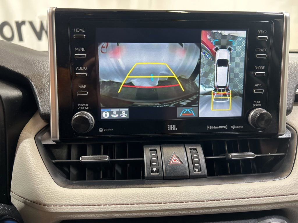 Used 2020 Toyota RAV4 Limited AWD/4WD image 28