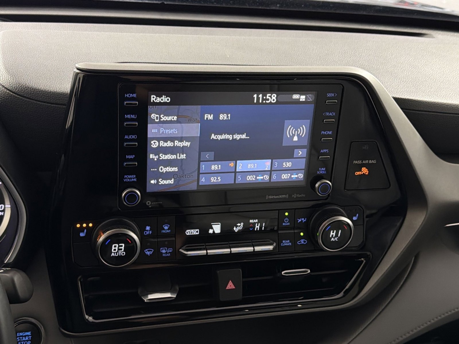 Used 2022 Toyota Highlander XLE image 18