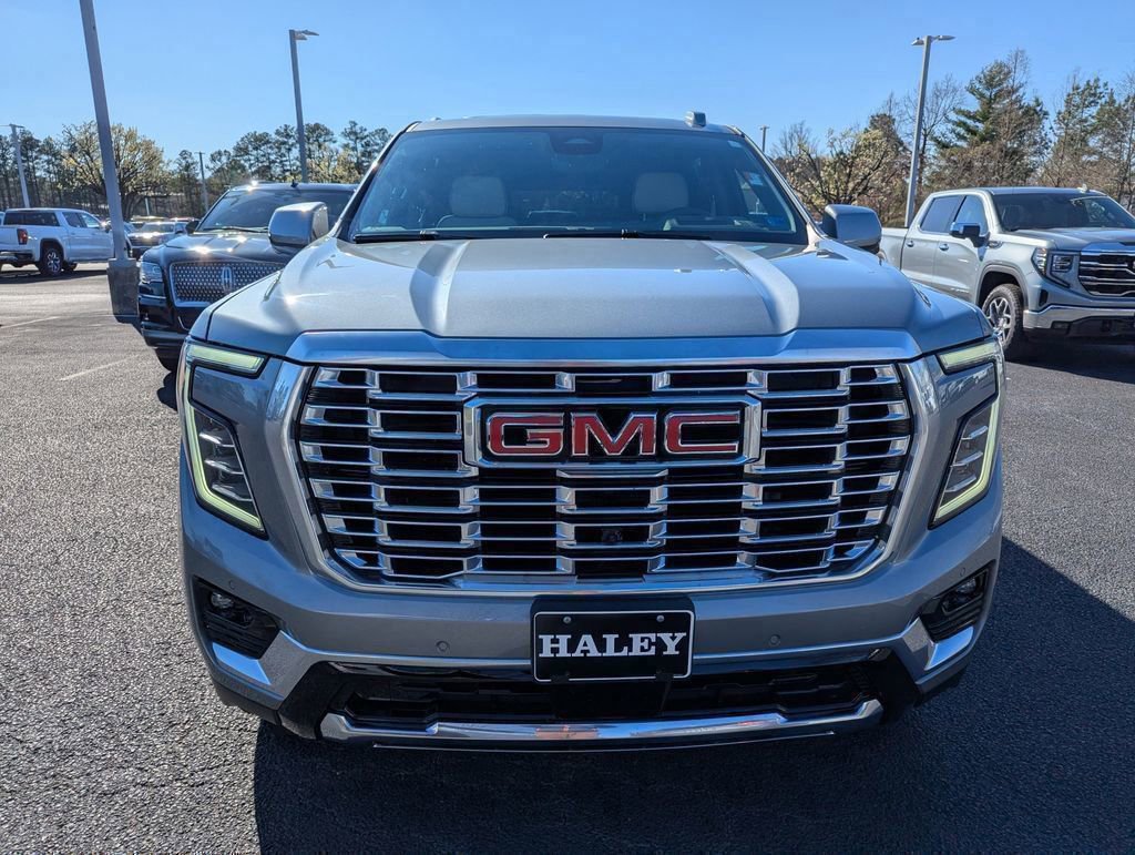 Used 2026 GMC Yukon XL Denali w/ Denali Reserve Package image 3