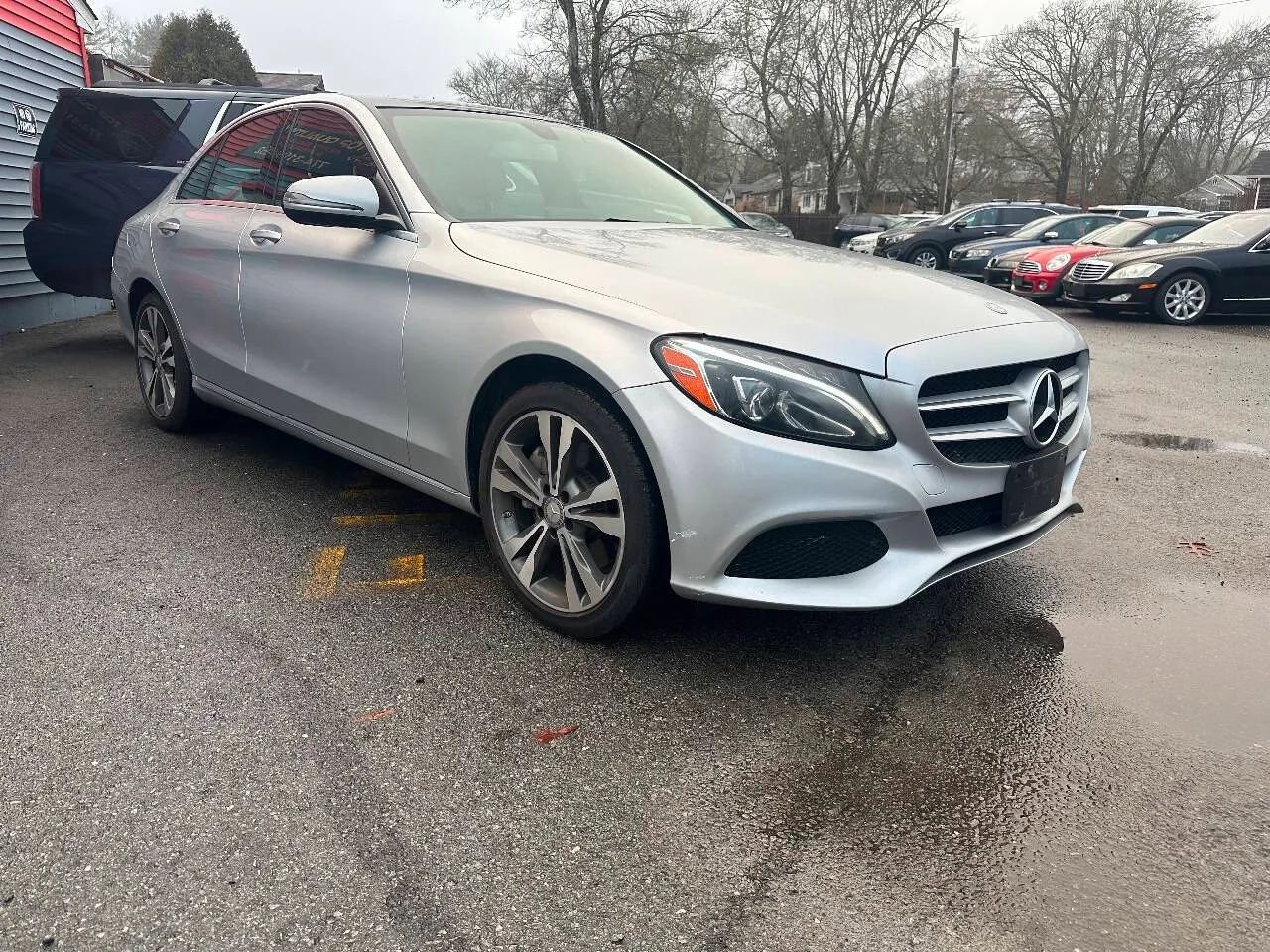 Used 2016 Mercedes-Benz C 300 4MATIC Sedan image 4