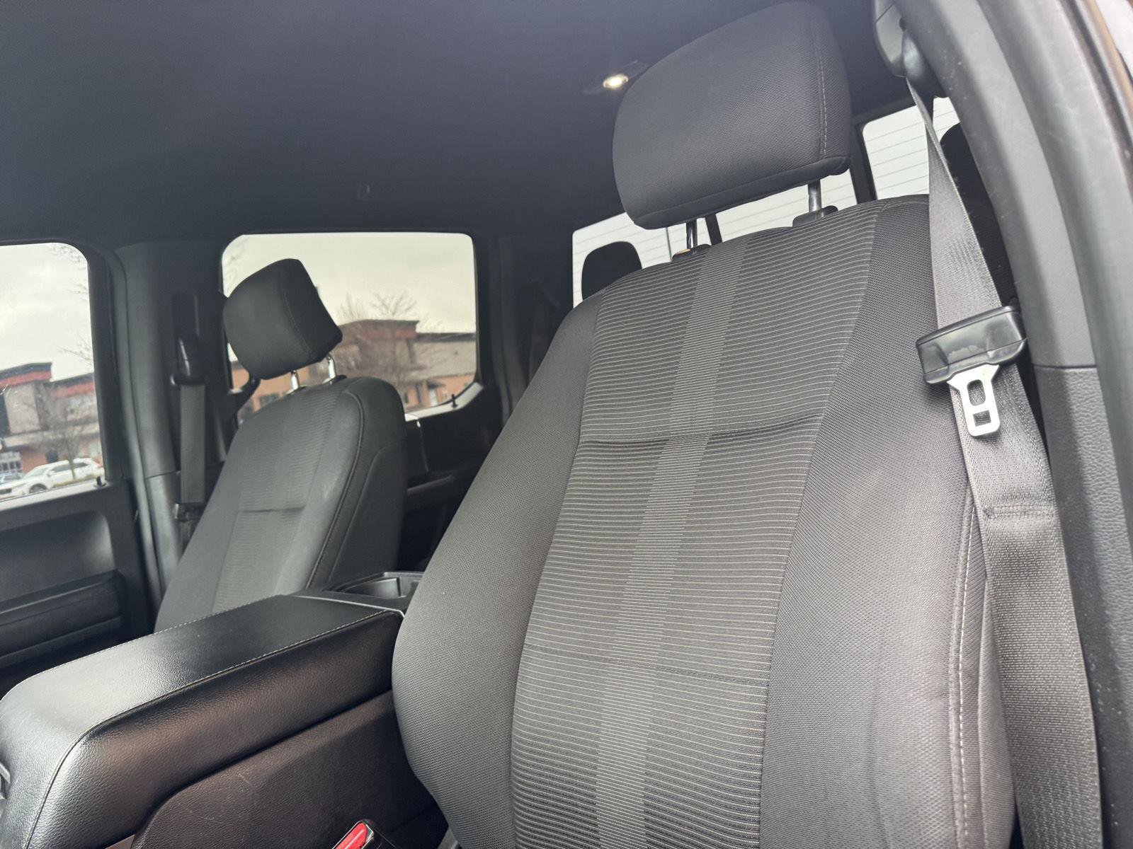 Used 2017 Ford F150 XLT w/ Equipment Group 302A Luxury AWD/4WD image 11