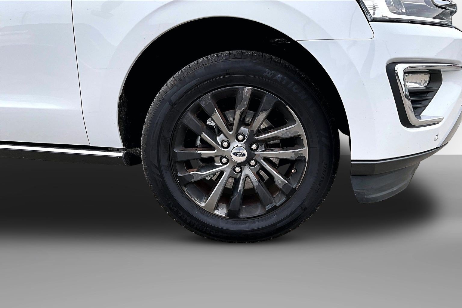 Used 2019 Ford Expedition Max Limited RWD image 9