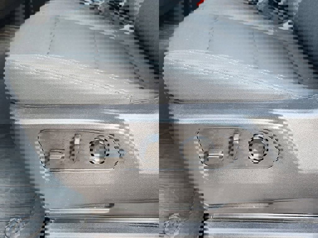 Used 2024 GMC Sierra 1500 Elevation w/ LPO, Elevation Black Package image 19