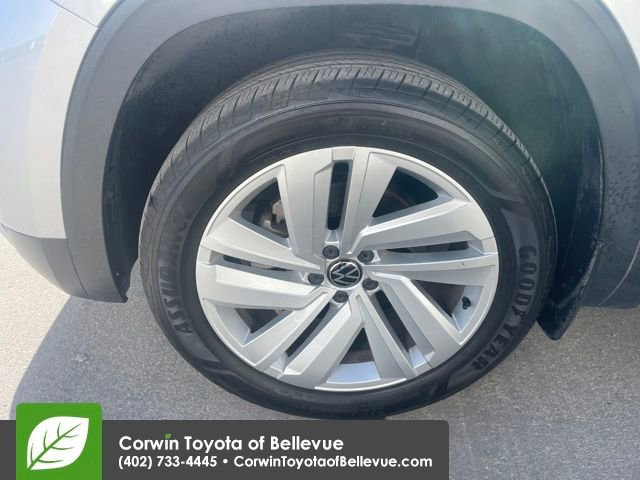 Used 2022 Volkswagen Atlas Cross Sport SE image 9