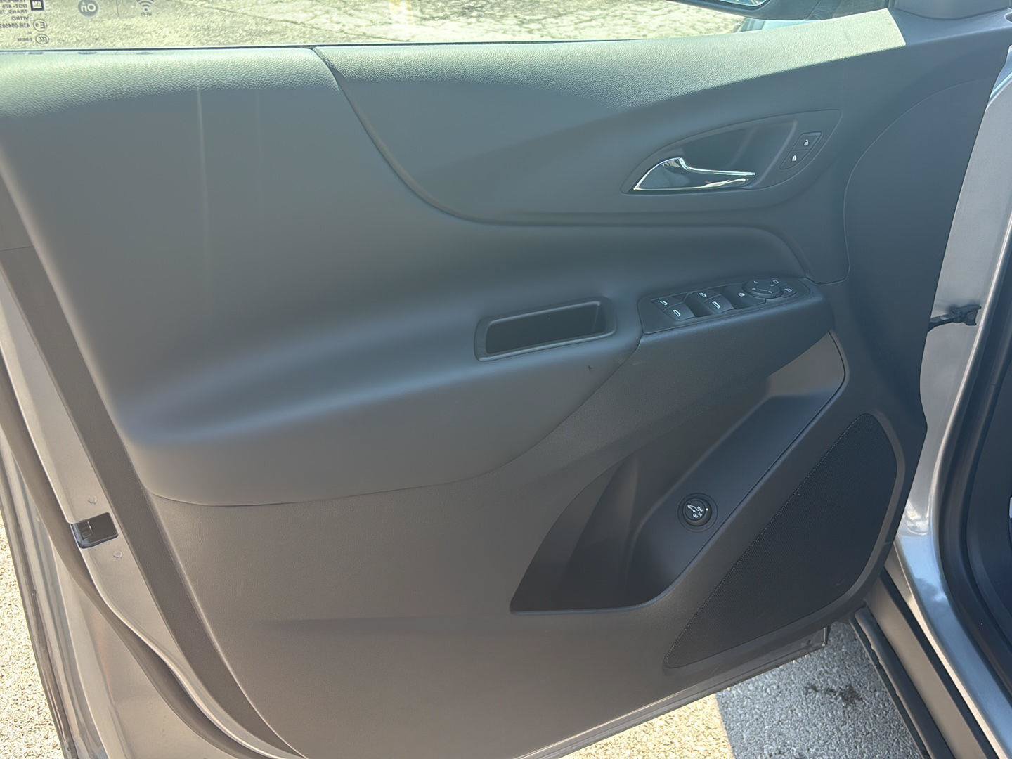 Used 2024 Chevrolet Equinox LT AWD/4WD image 19