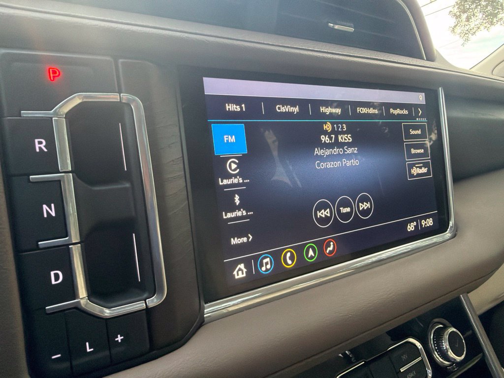 Used 2021 GMC Yukon Denali w/ Denali Premium Package AWD/4WD image 14