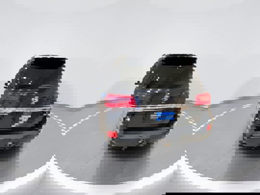 Used 2019 Toyota Land Cruiser image 7