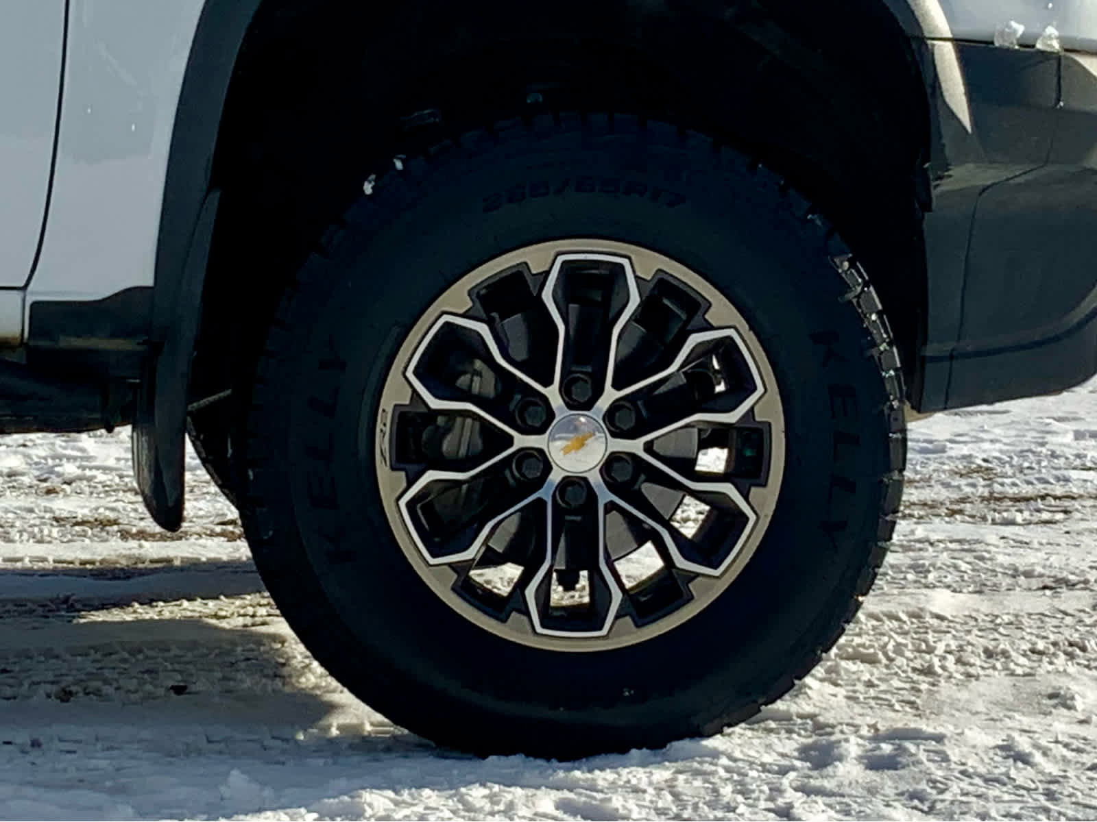 Used 2019 Chevrolet Colorado ZR2 image 16