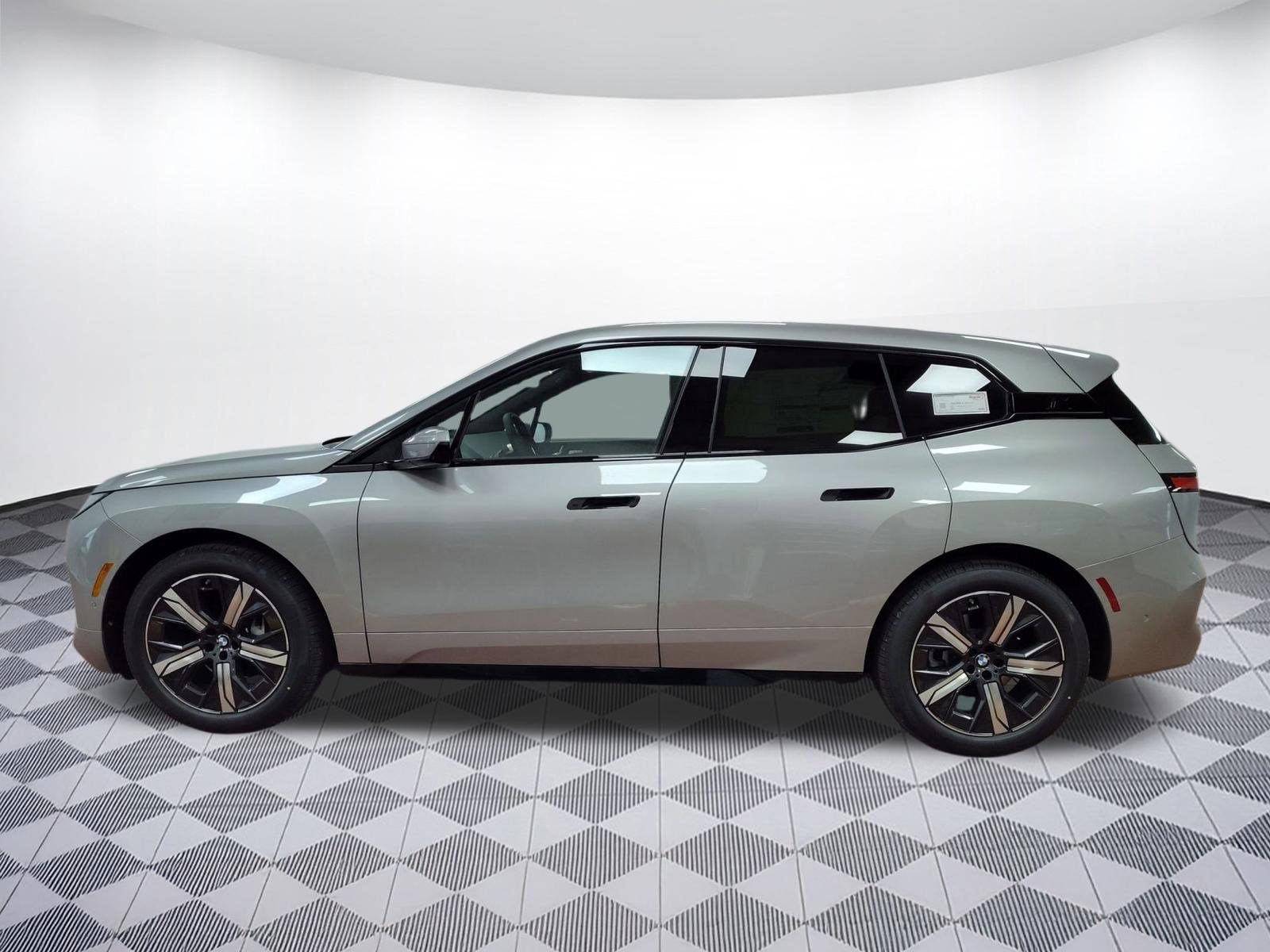 New 2026 BMW iX xDrive45 image 2