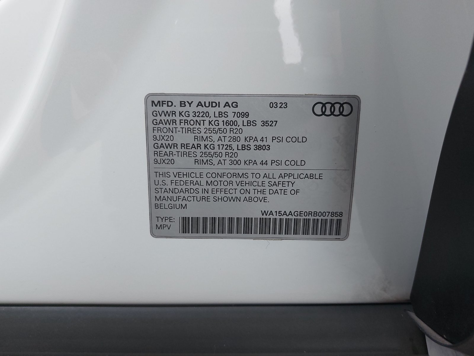 Used 2024 Audi Q8 e-tron Premium Plus w/ Premium Plus Package AWD/4WD image 41