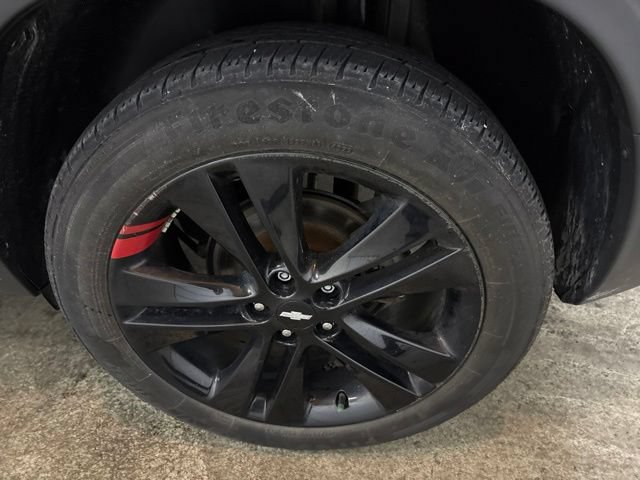 Used 2019 Chevrolet Trax LT w/ Sun & Sound Package AWD/4WD image 9