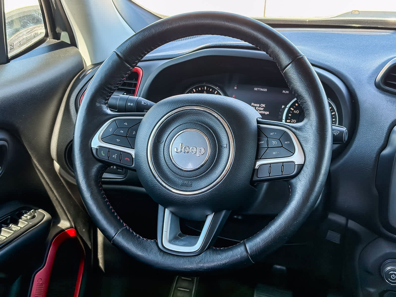 Used 2018 Jeep Renegade Trailhawk w/ Cold Weather Group II image 14