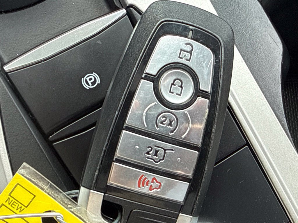 Used 2023 Ford Explorer XLT w/ Equipment Group 202A AWD/4WD image 41