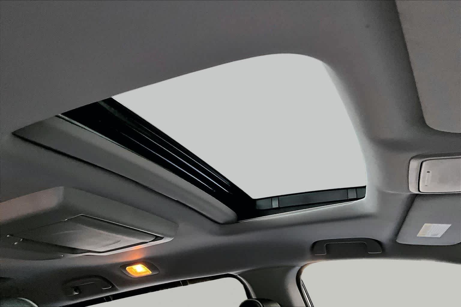 Certified 2022 Honda Odyssey Elite image 14