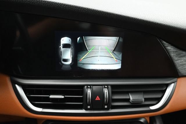 Used 2019 Alfa Romeo Giulia RWD image 23