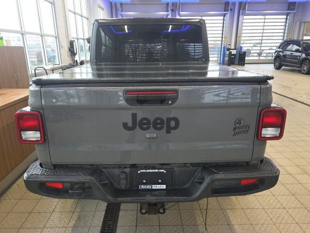 Used 2021 Jeep Gladiator Willys image 10