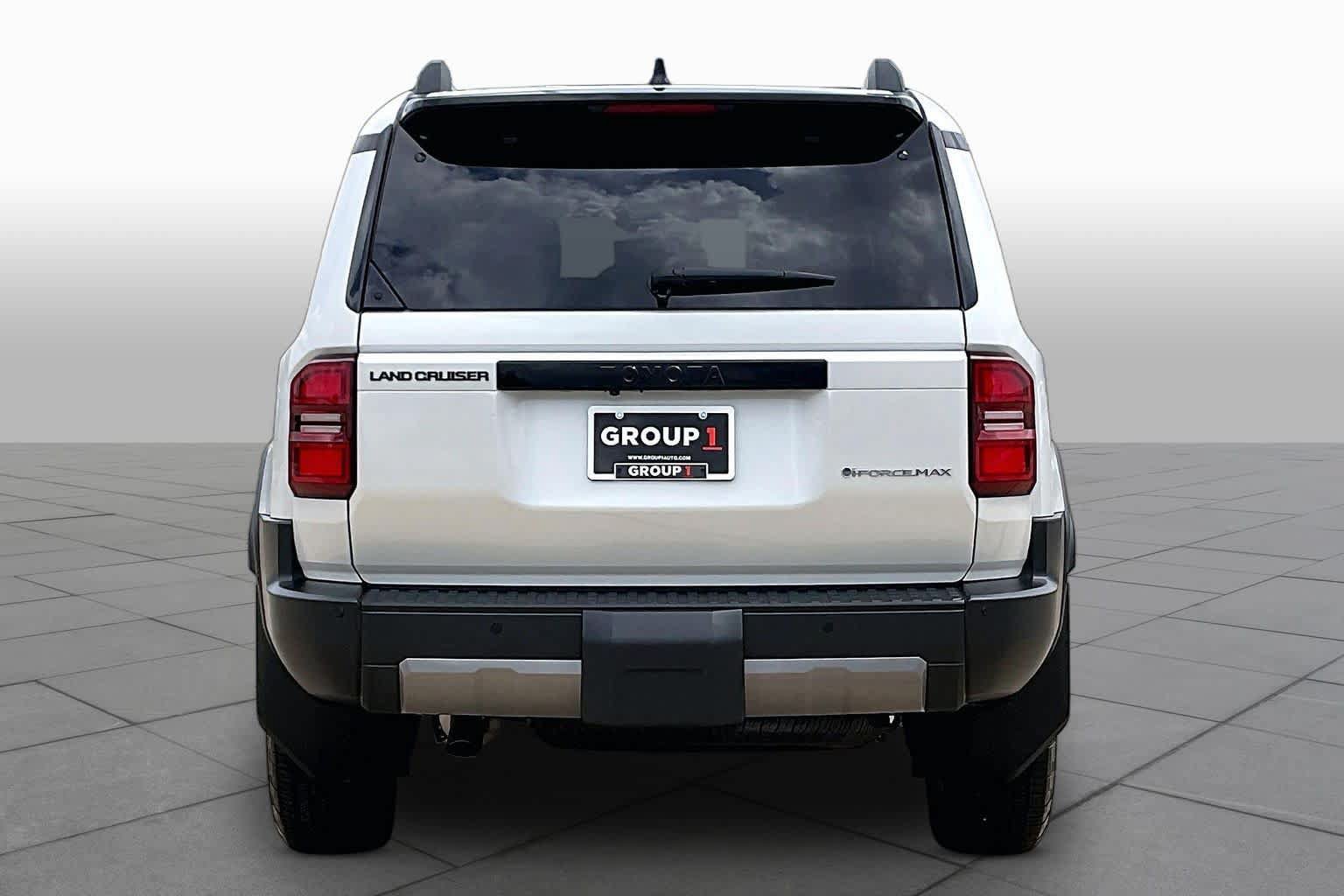 Used 2025 Toyota Land Cruiser w/ Premium Package AWD/4WD image 5