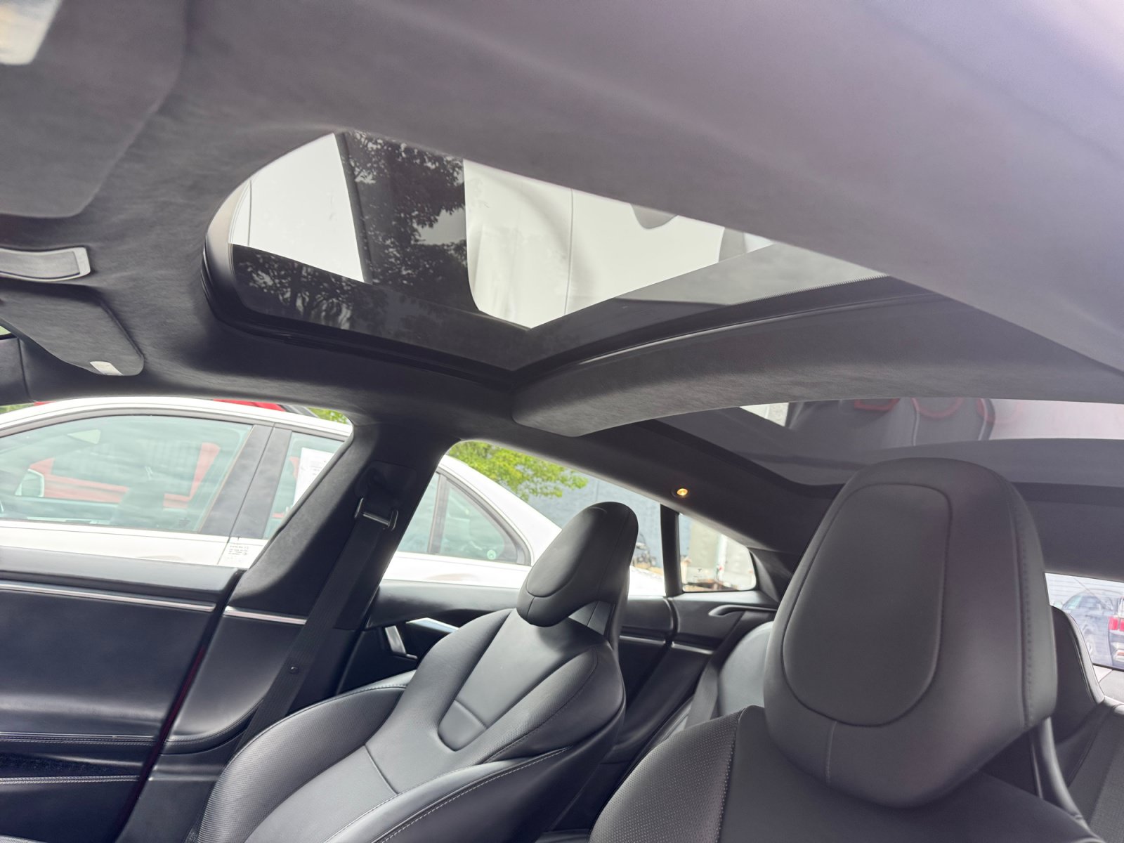 Used 2017 Tesla Model S 75D AWD/4WD image 5