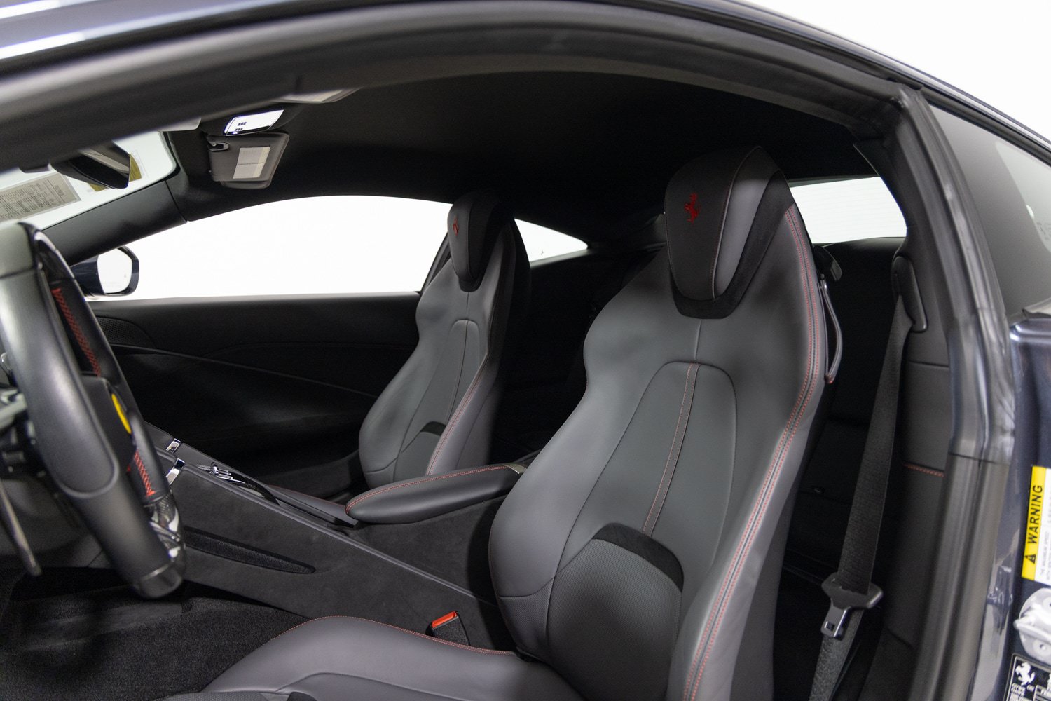 Used 2021 Ferrari Roma RWD image 21