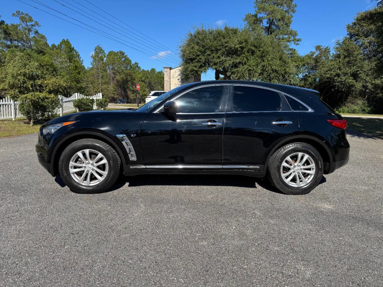 Used 2017 INFINITI QX70 2WD image 3