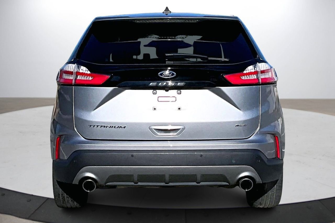 Used 2024 Ford Edge Titanium image 8