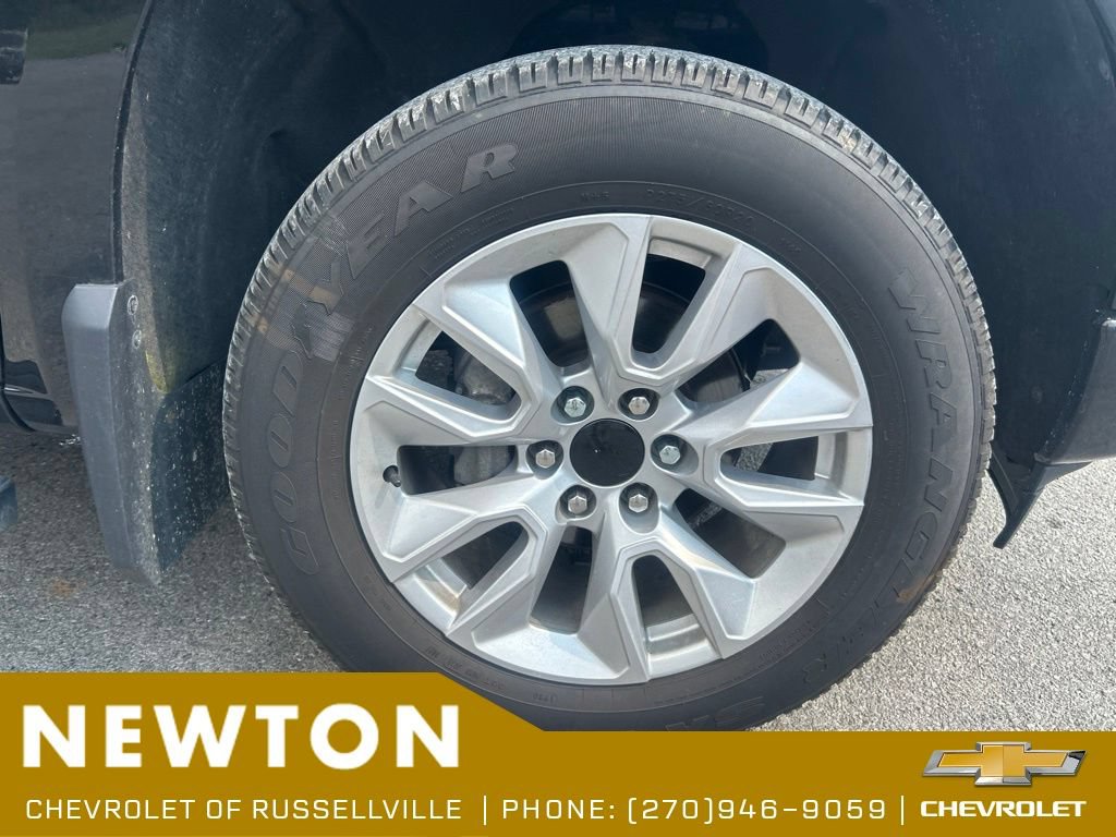Used 2022 Chevrolet Silverado 1500 Custom AWD/4WD image 10