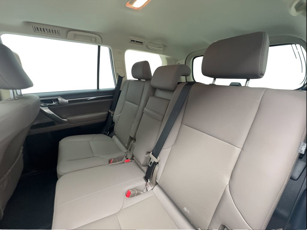 Used 2022 Lexus GX 460 Premium w/ Premium Plus Package AWD/4WD image 25