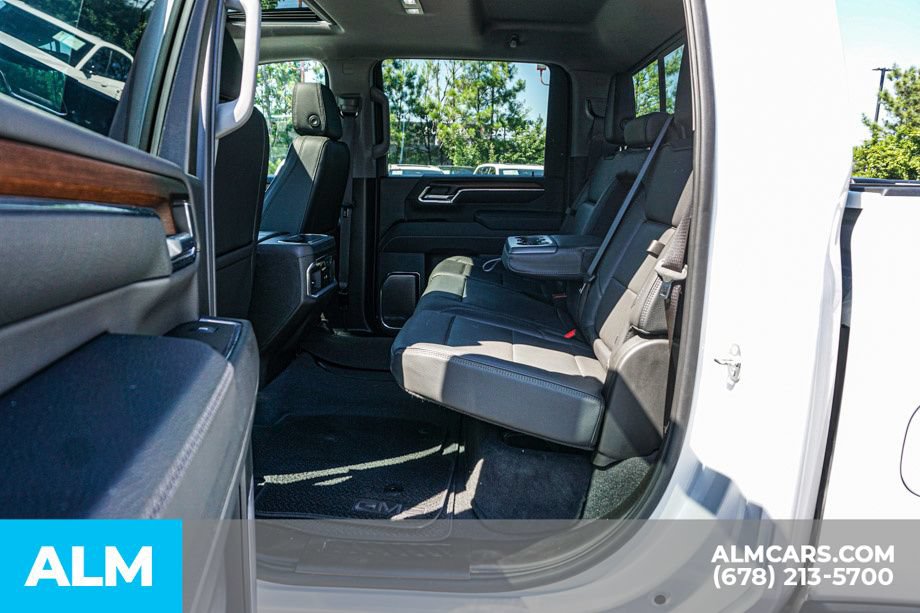 Used 2024 GMC Sierra 3500 Denali w/ Denali Reserve Package AWD/4WD image 18