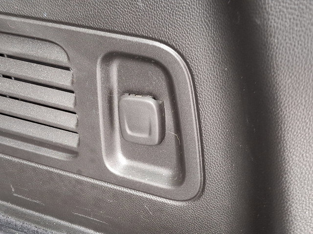 Used 2024 Buick Enclave Avenir w/ Avenir Technology Package image 34