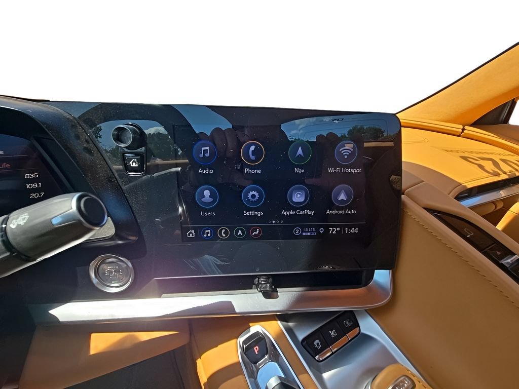 Used 2023 Chevrolet Corvette Stingray Premium Conv w/ Z51 Performance Package RWD image 23