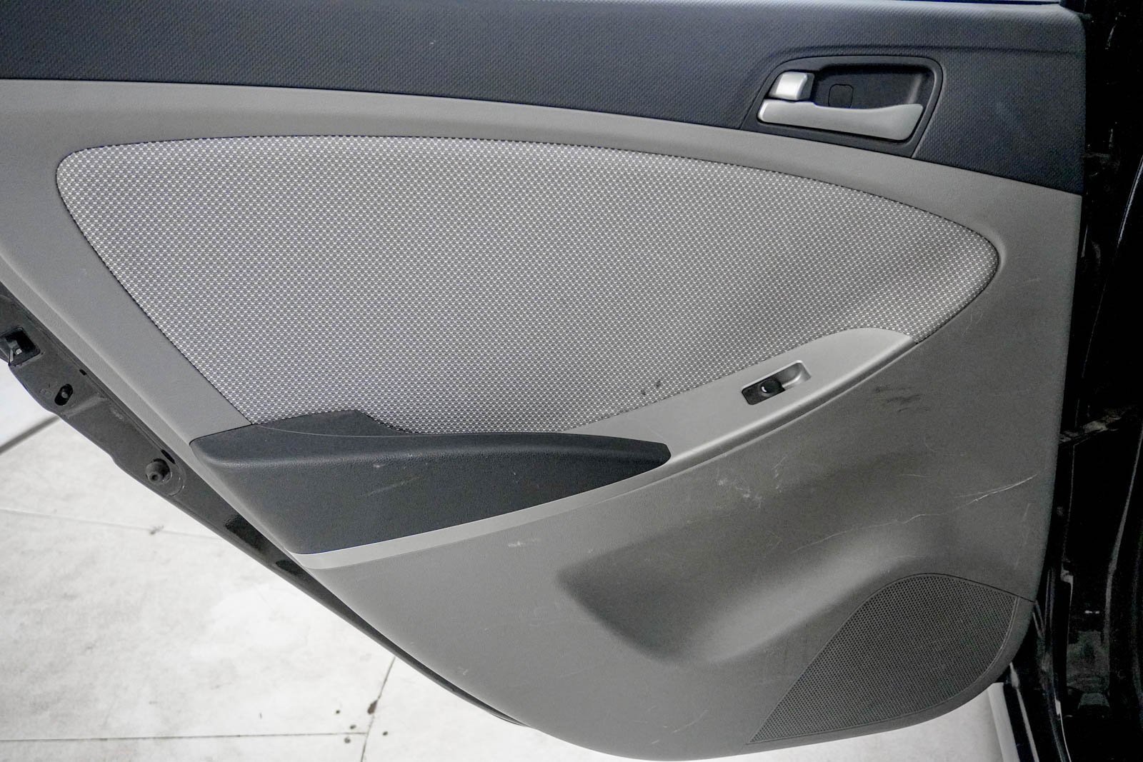 Used 2013 Hyundai Accent GLS image 35