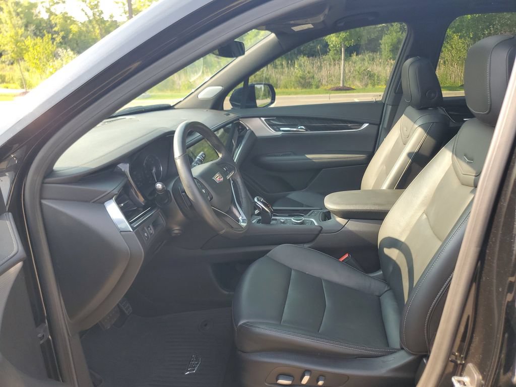 Used 2021 Cadillac XT6 Premium Luxury AWD/4WD image 16