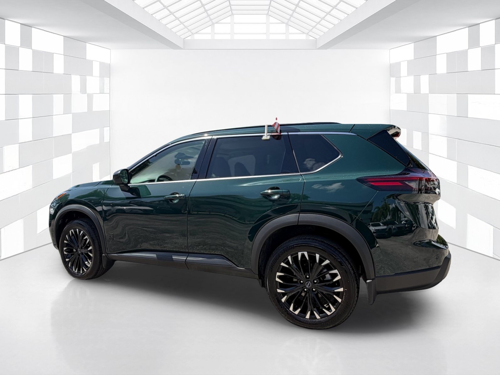 Certified 2026 Nissan Rogue Dark Armor AWD/4WD image 5