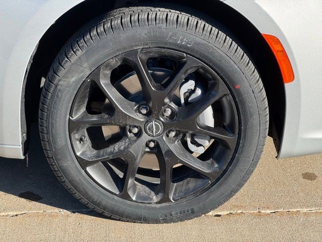 New 2026 Chrysler Pacifica Limited w/ S Appearance Package image 46