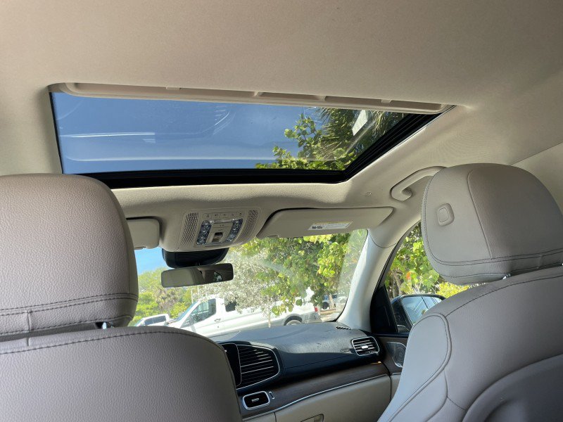 Used 2021 Mercedes-Benz GLS 450 4MATIC image 25