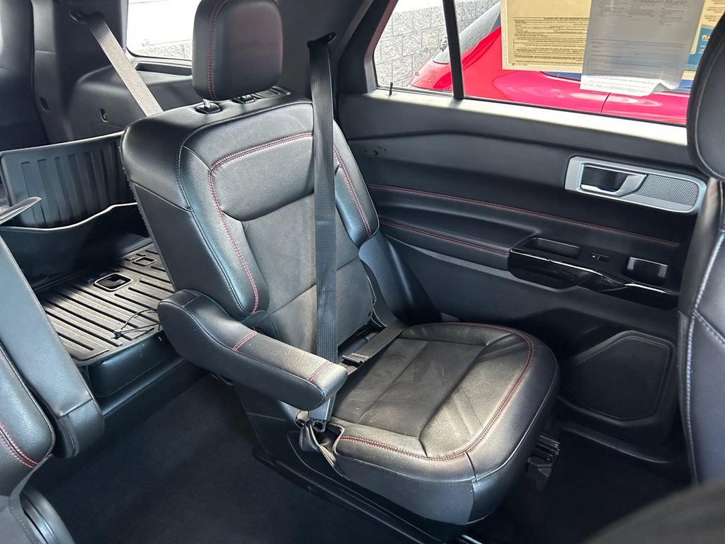 Used 2022 Ford Explorer ST-Line w/ Class IV Trailer Tow Package AWD/4WD image 18