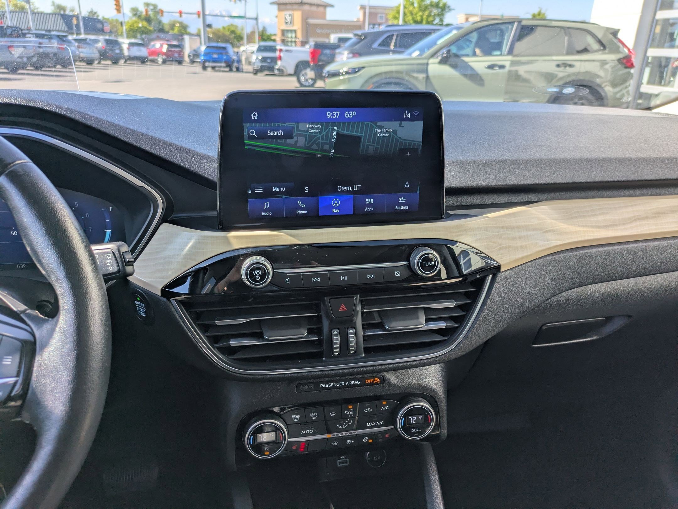 Used 2021 Ford Escape Titanium w/ Titanium Elite Package AWD/4WD image 28