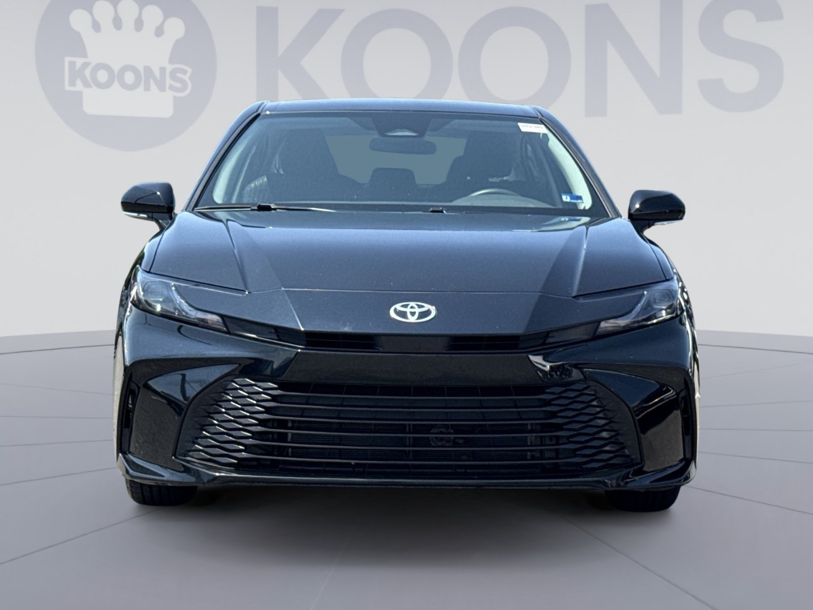 Used 2025 Toyota Camry LE FWD image 11